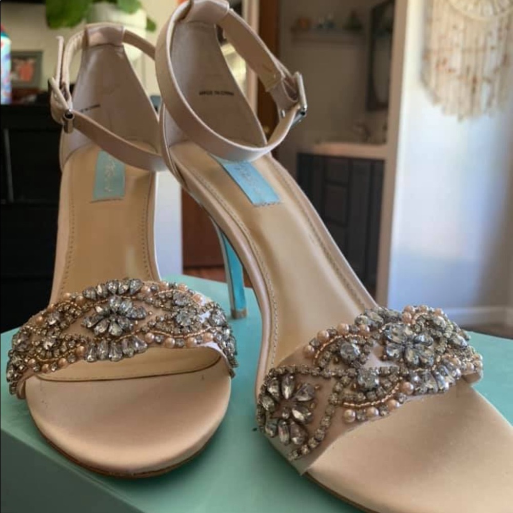 Betsy Johnson Gina Champagne Heels